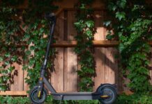 Czy jazda na hulajnodze elektrycznej jest trudna?