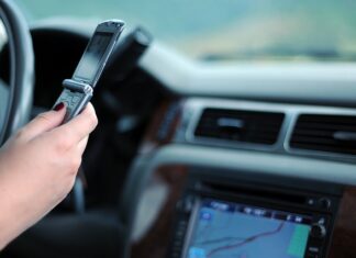 Czy policjant bez czapki może dać mandat? Czy policjant bez czapki może dać mandat?