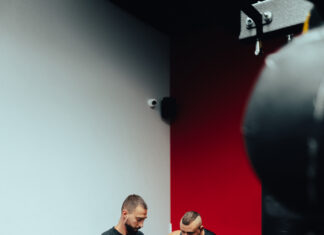 30+ i kolana dają znać? Trening, który pozwoli Ci wejść na górę bez bólu ból kolan